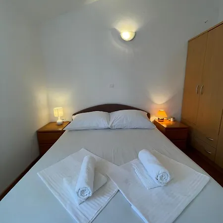 Bright, 2 Bedrooms And Big Balcony